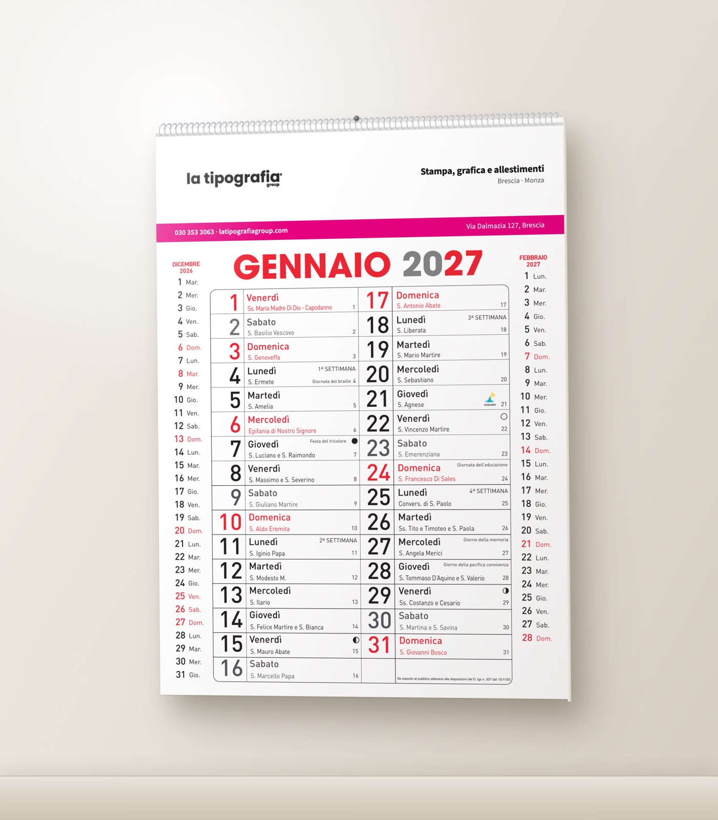 Calendario olandese da muro appeso alla parete, con la testata personalizzata stampata in alto